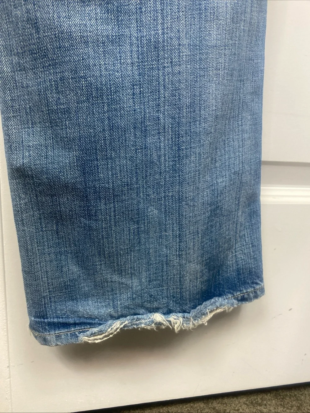 BKE Tyler Straight Jeans Mens 30x33 Long Blue Distressed Denim Low Rise
